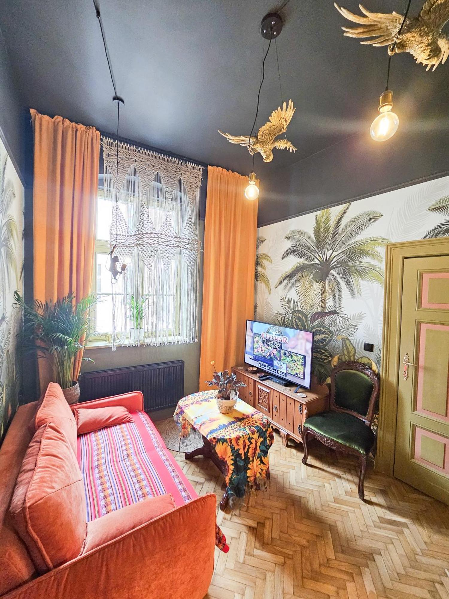 Butik Apartamenty Old Town Torun - Parking Экстерьер фото